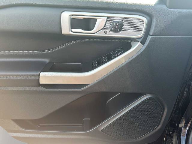 Certified 2024 Ford Explorer Limited AWD/4WD image 23