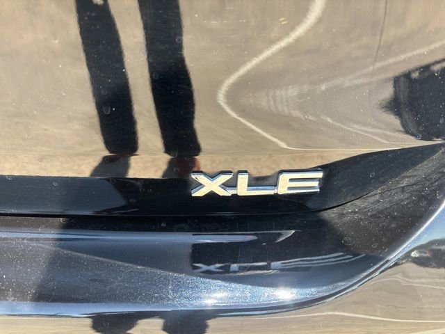 Used 2024 Toyota Highlander XLE image 24