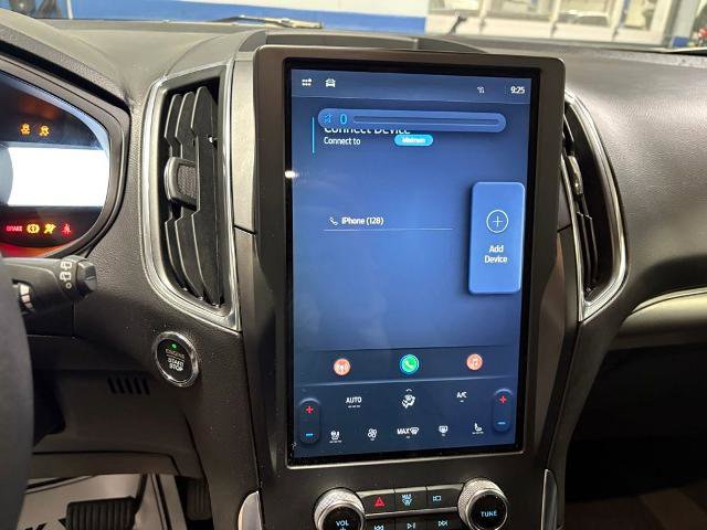 Certified 2024 Ford Edge Titanium AWD/4WD image 15