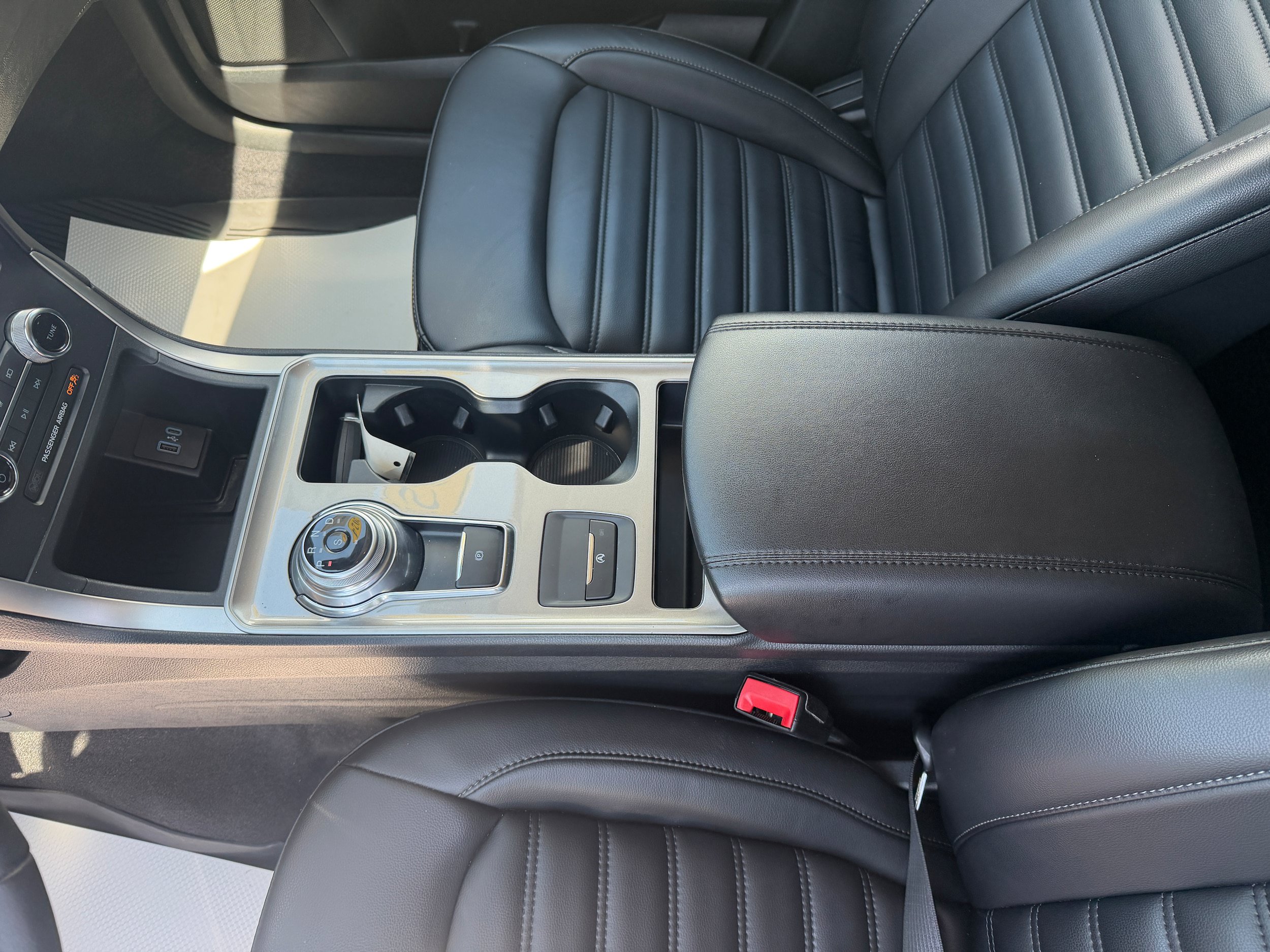 Certified 2024 Ford Edge SEL w/ Convenience Package AWD/4WD image 19