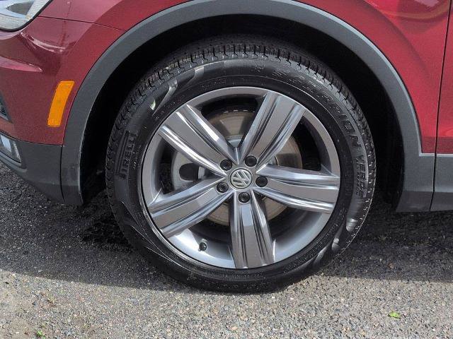 Used 2020 Volkswagen Tiguan SEL w/ 3rd Row Seat Package AWD/4WD image 33
