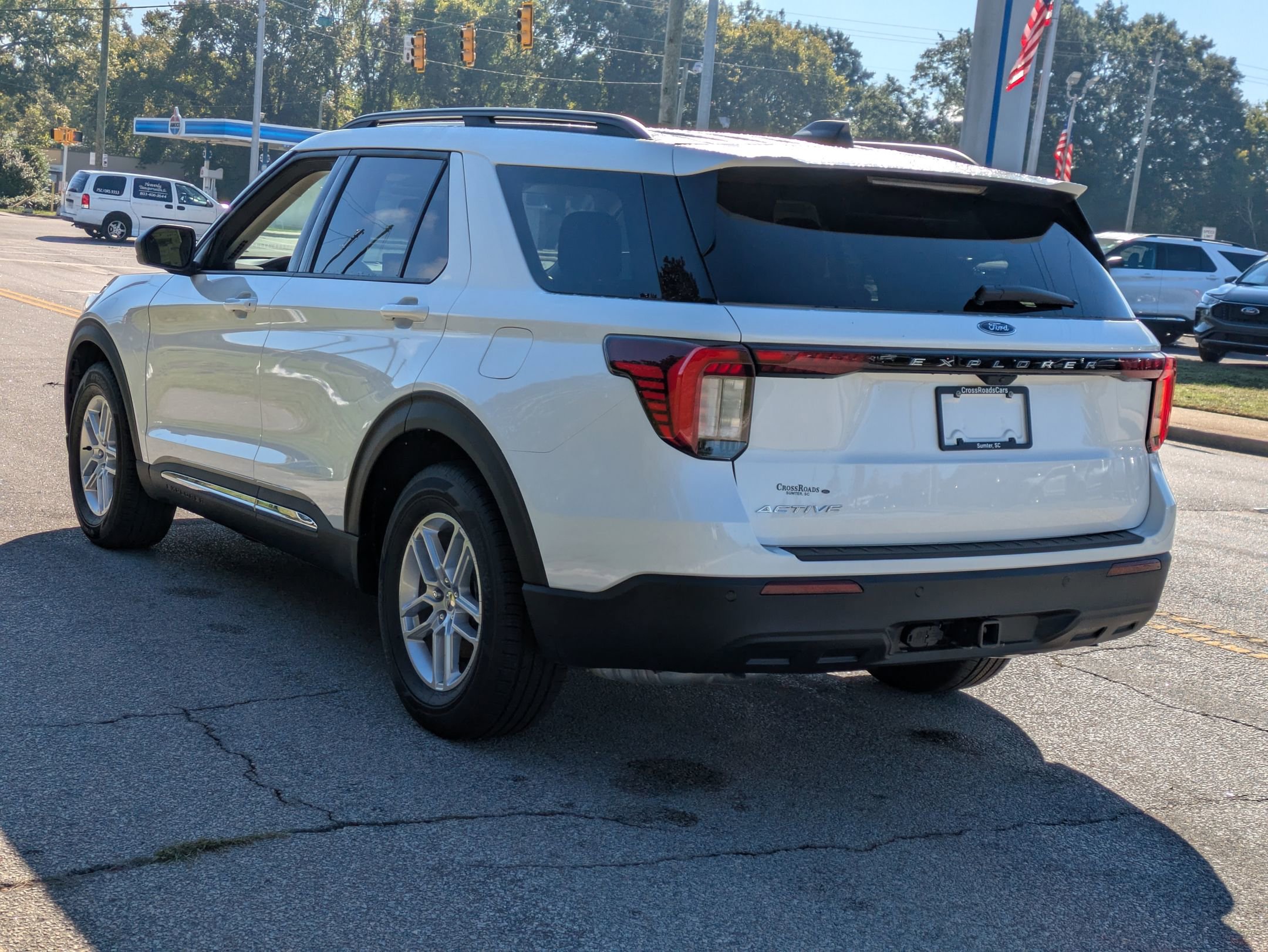 Certified 2025 Ford Explorer Active RWD image 6