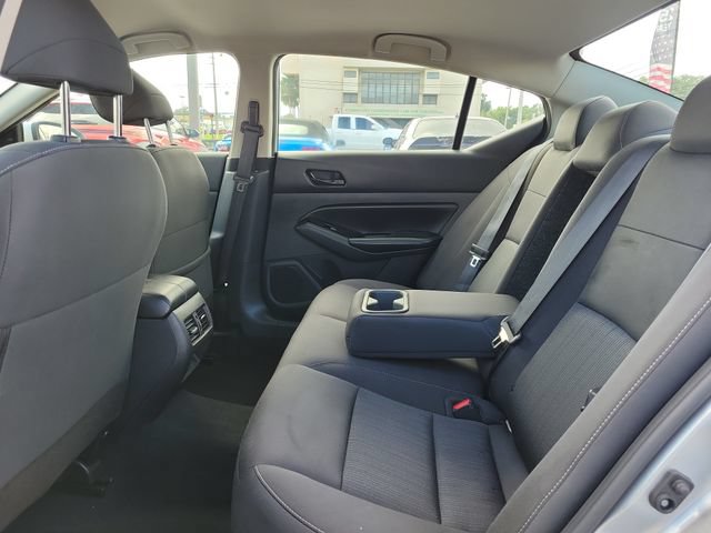 Used 2023 Nissan Altima 2.5 SV FWD image 11