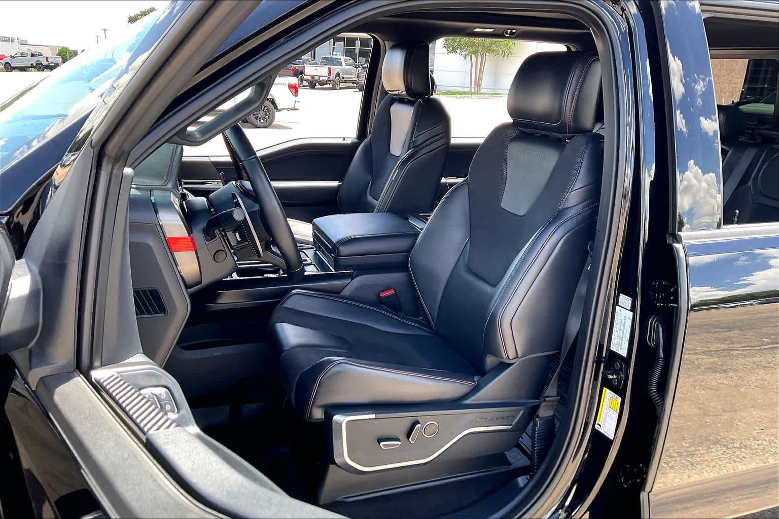 Certified 2025 Ford F150 Raptor AWD/4WD image 8