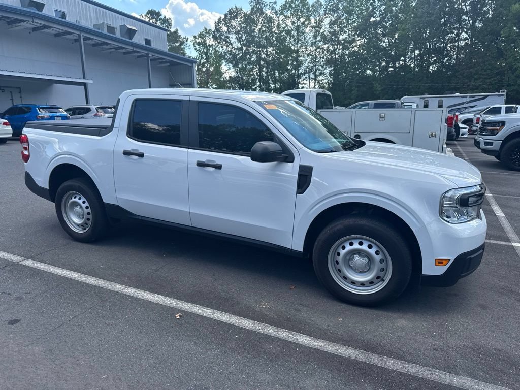 Certified 2024 Ford Maverick XL FWD image 4