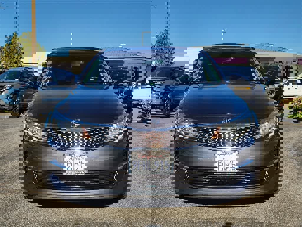 Used 2018 Kia Optima EX image 9