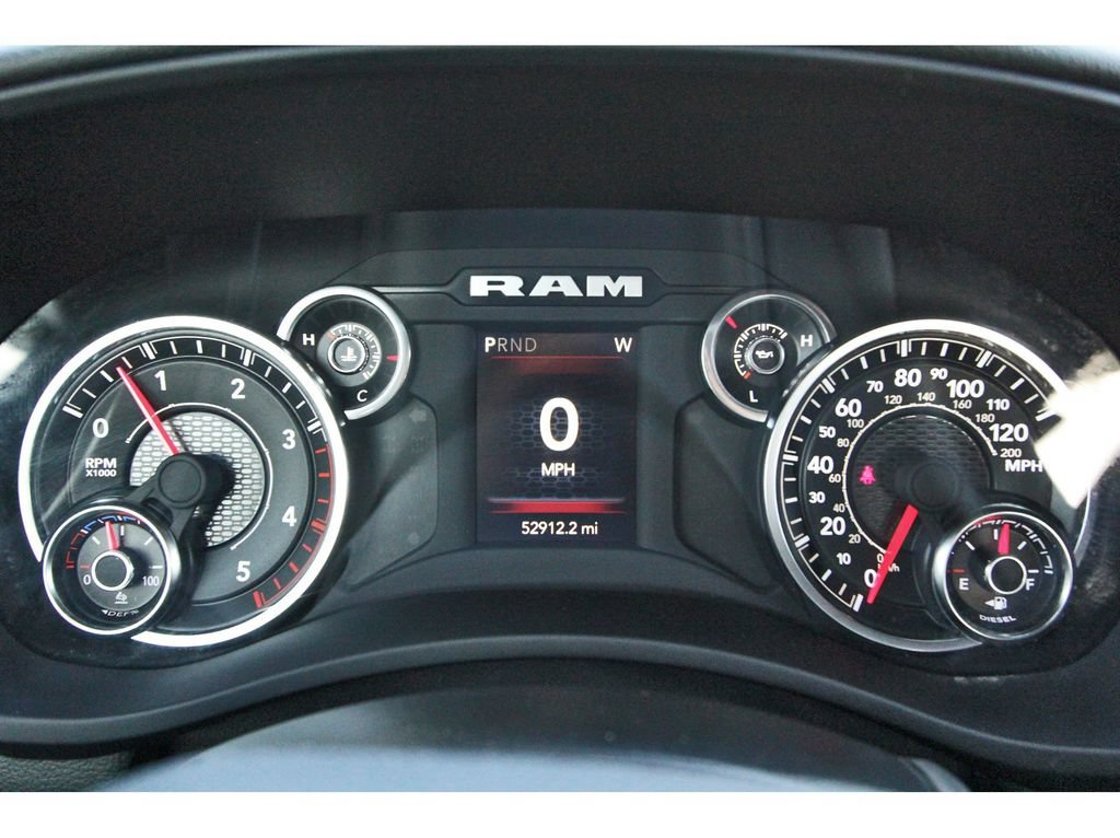 Used 2024 RAM 3500 Big Horn w/ Night Edition AWD/4WD image 15