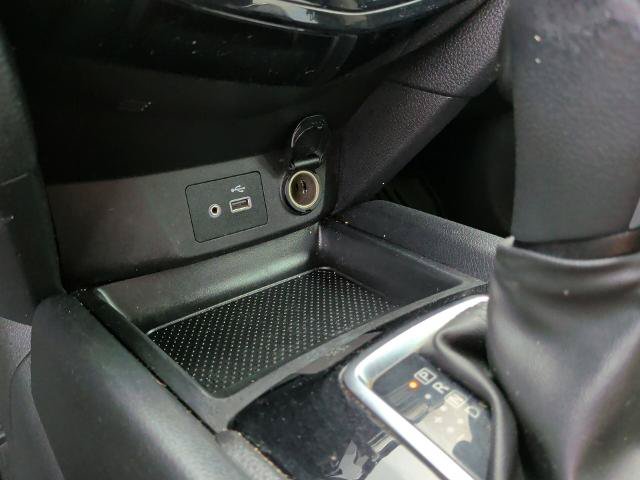 Used 2020 Nissan Rogue SV FWD image 35