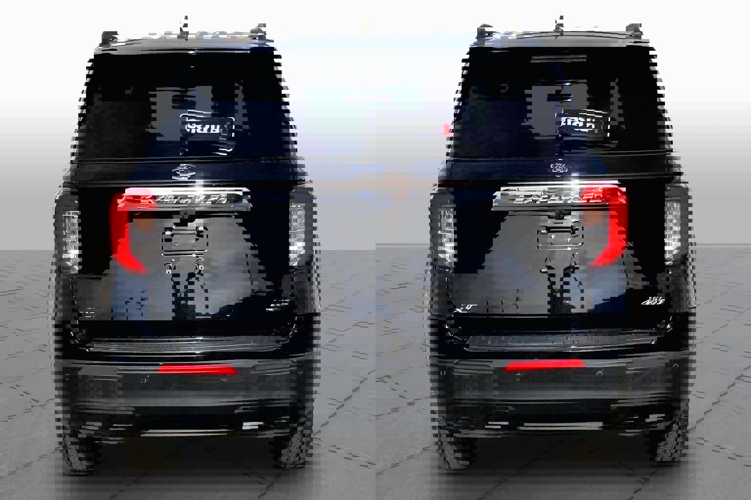 Certified 2024 Ford Explorer XLT image 5