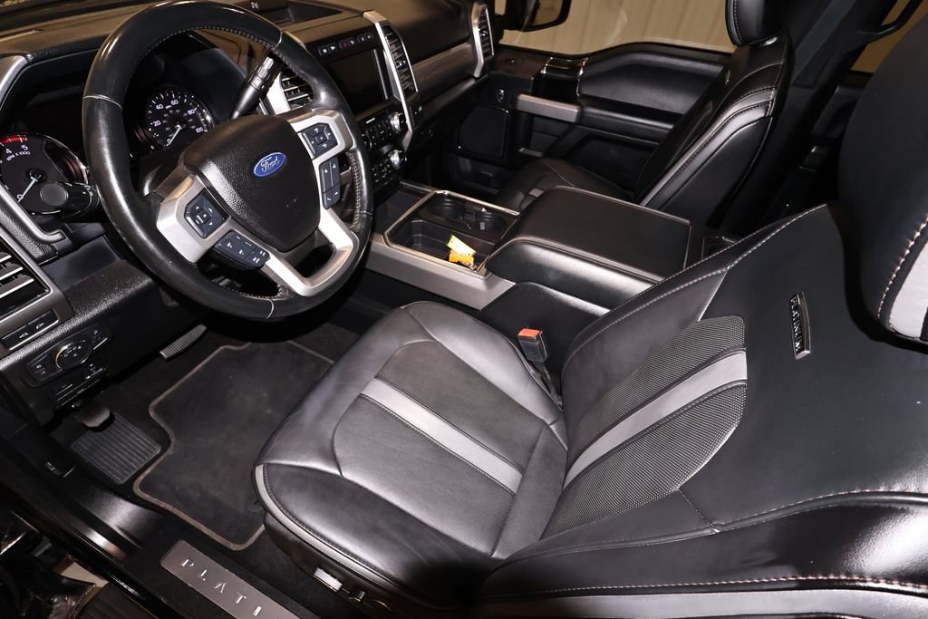 Certified 2019 Ford F450 Platinum w/ Platinum Ultimate Package AWD/4WD image 41