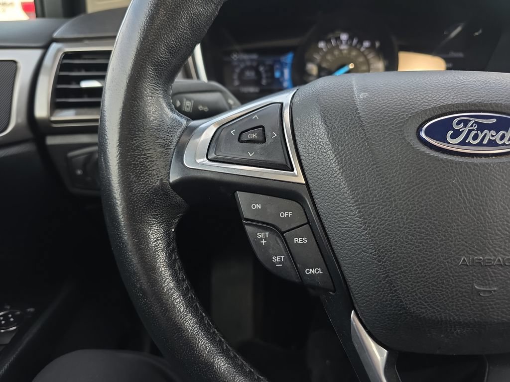 Certified 2017 Ford Fusion Energi SE FWD image 28