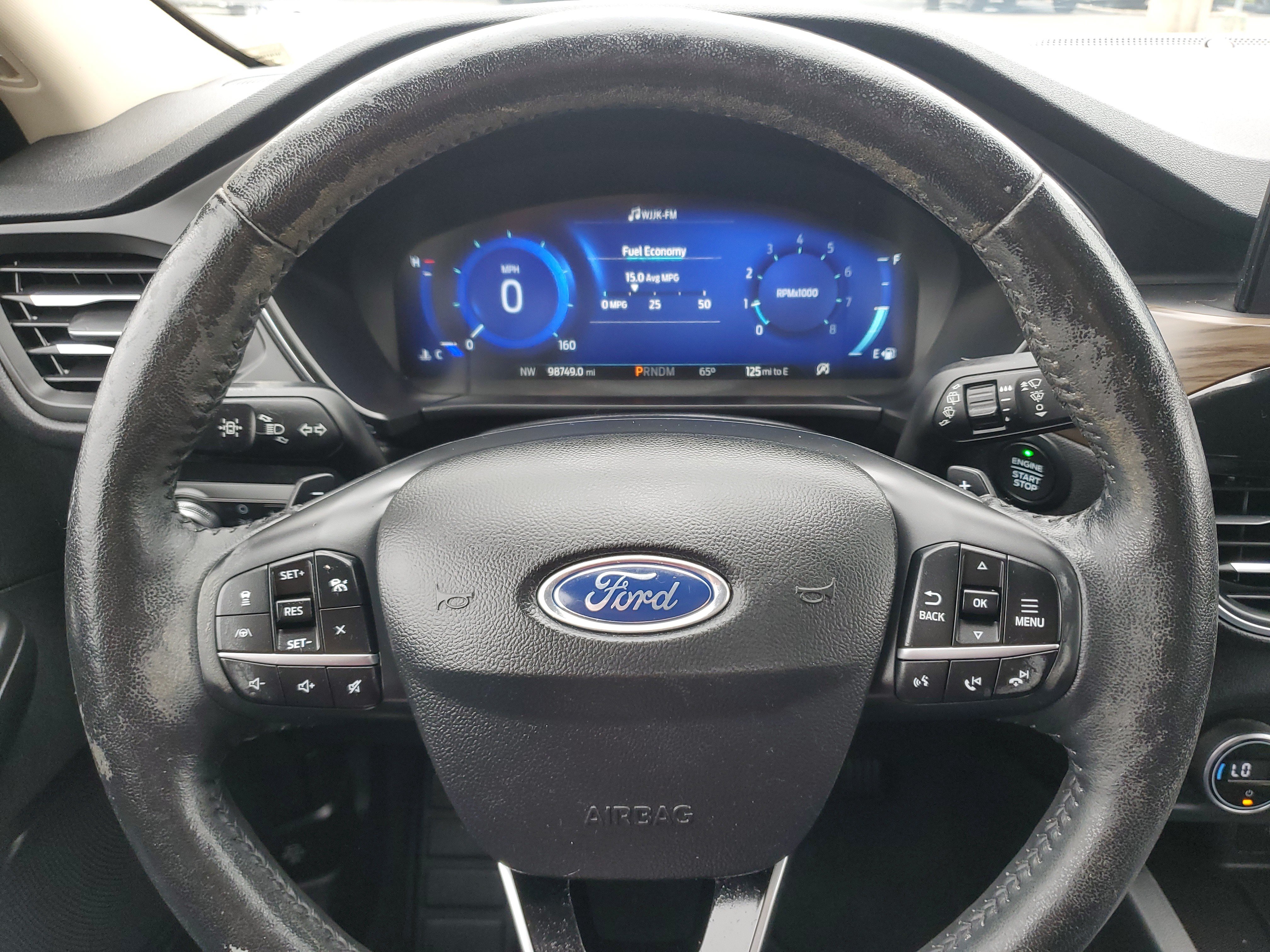 Certified 2020 Ford Escape Titanium AWD/4WD image 23