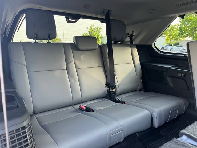Used 2024 Toyota Sequoia Limited w/ Tow Technology Package AWD/4WD image 26