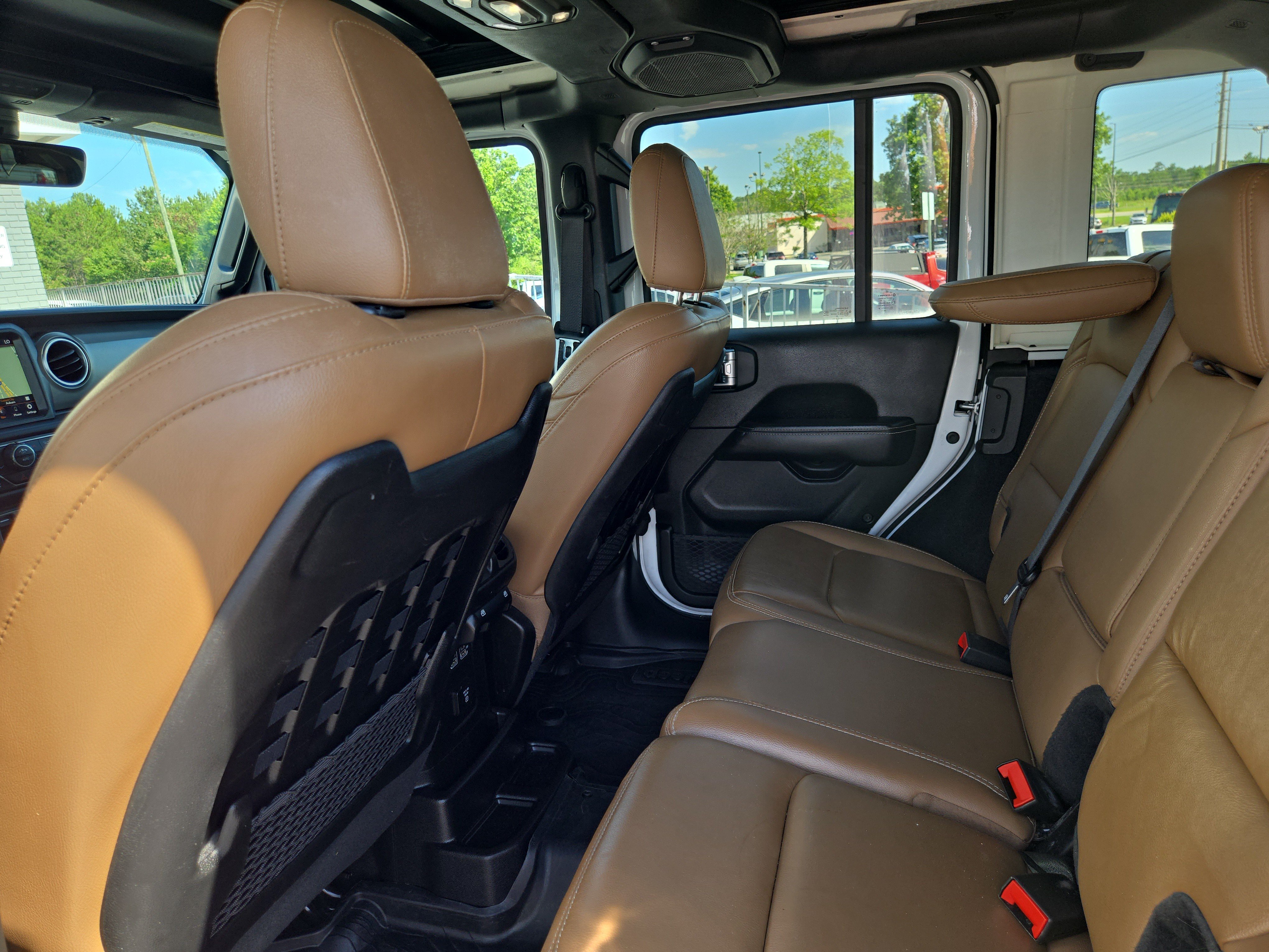 Used 2021 Jeep Wrangler Unlimited Rubicon AWD/4WD image 15