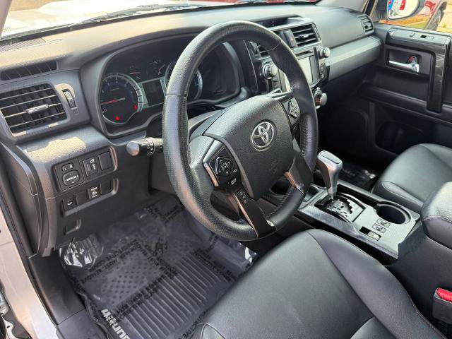 Used 2019 Toyota 4Runner TRD Off-Road Premium AWD/4WD image 28