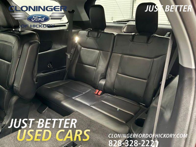 Certified 2022 Ford Explorer XLT w/ Equipment Group 202A image 34