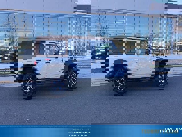 Used 2022 Jeep Wrangler Unlimited Rubicon w/ Cold Weather Group image 6