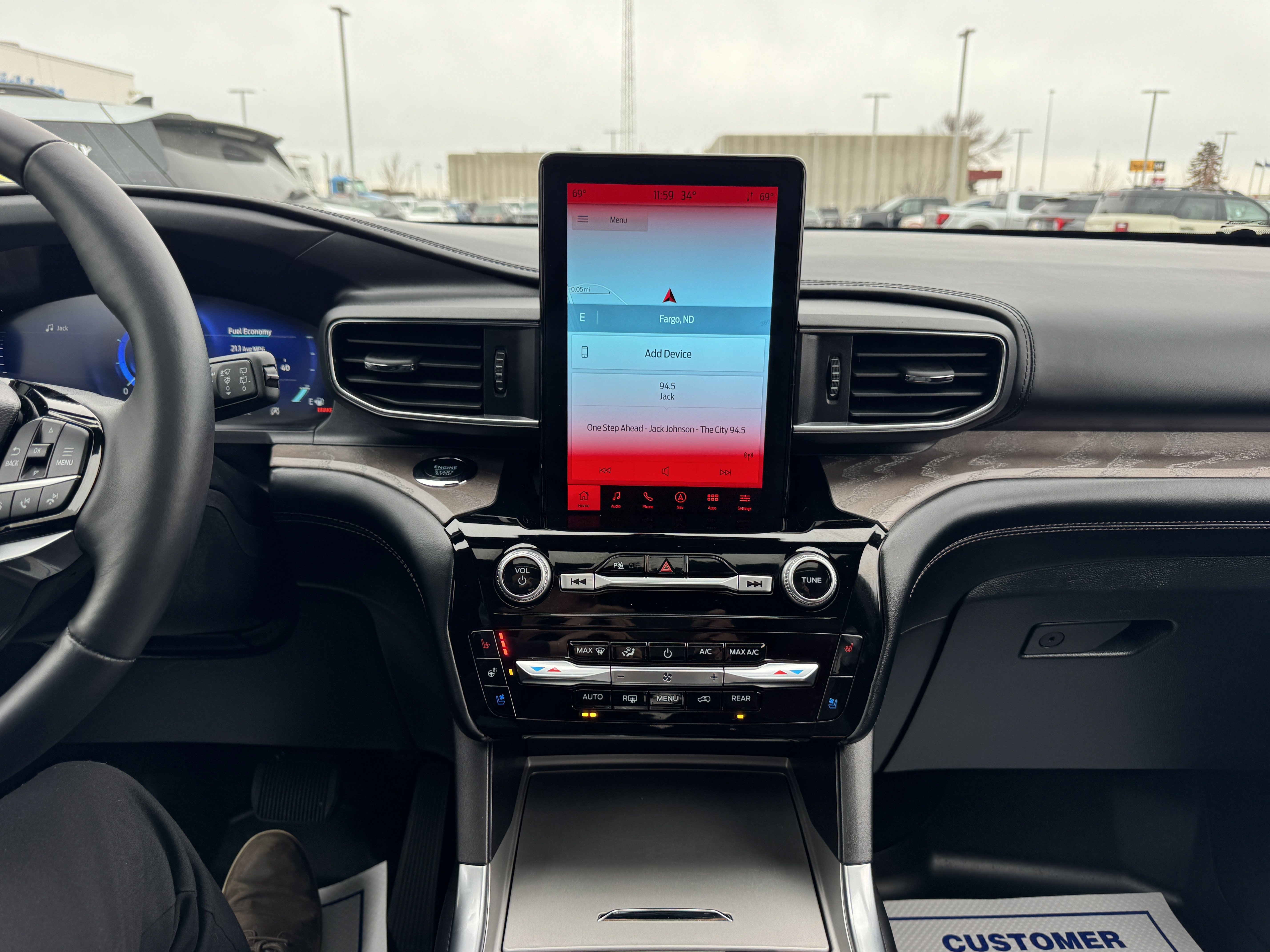 Certified 2024 Ford Explorer Platinum w/ Technology Package image 12