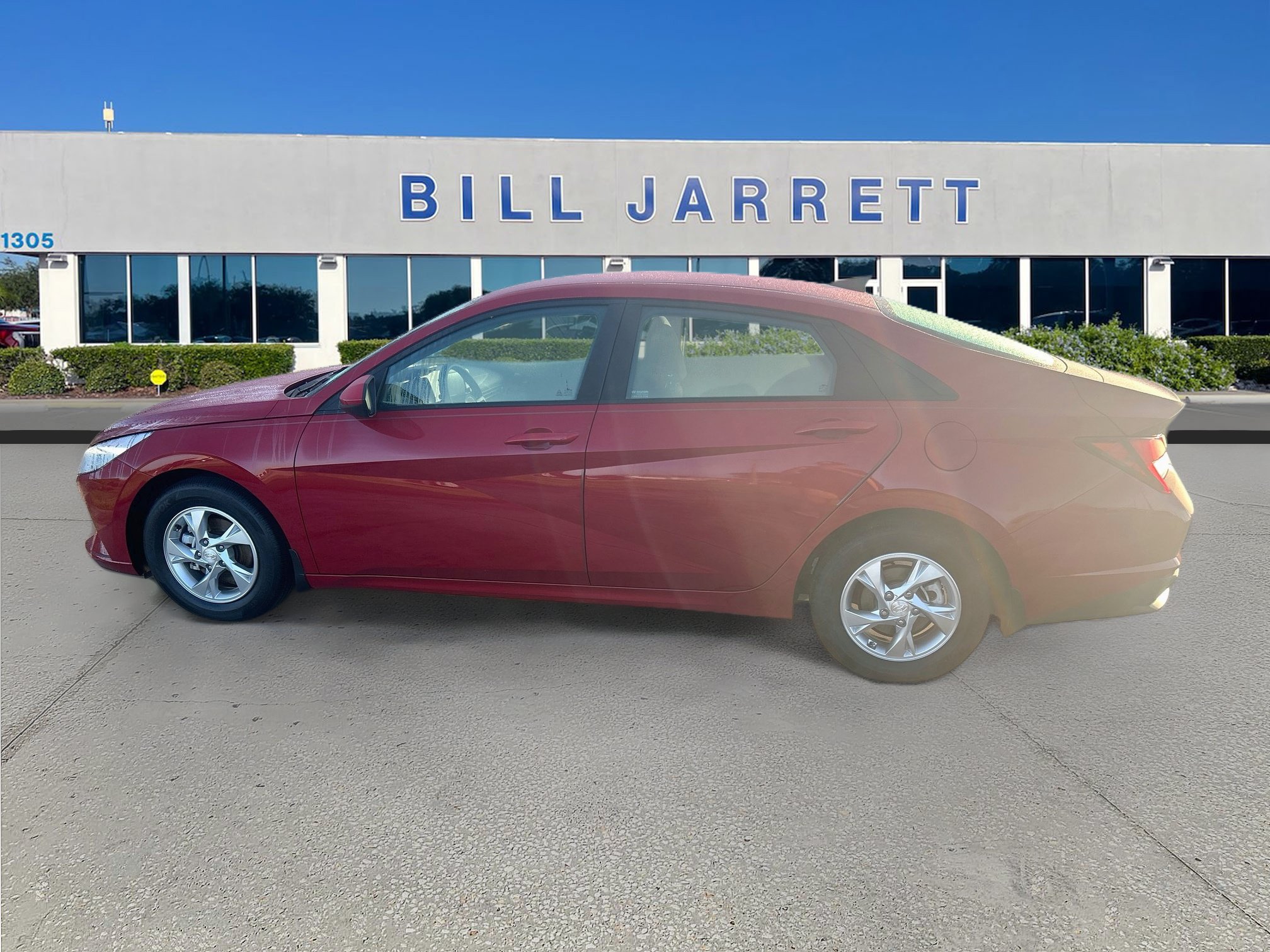 Used 2023 Hyundai Elantra SE FWD image 4