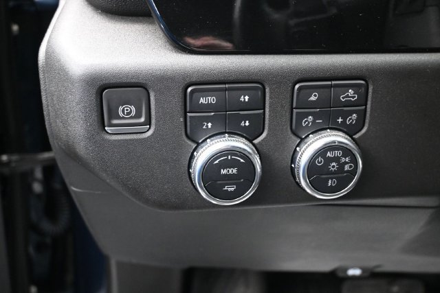 Used 2023 GMC Sierra 1500 SLT w/ SLT Premium Package AWD/4WD image 9