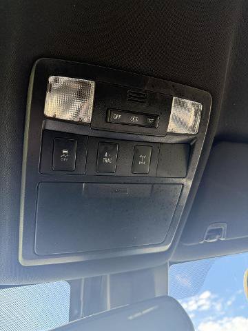 Used 2019 Toyota Tacoma TRD Off-Road AWD/4WD image 12