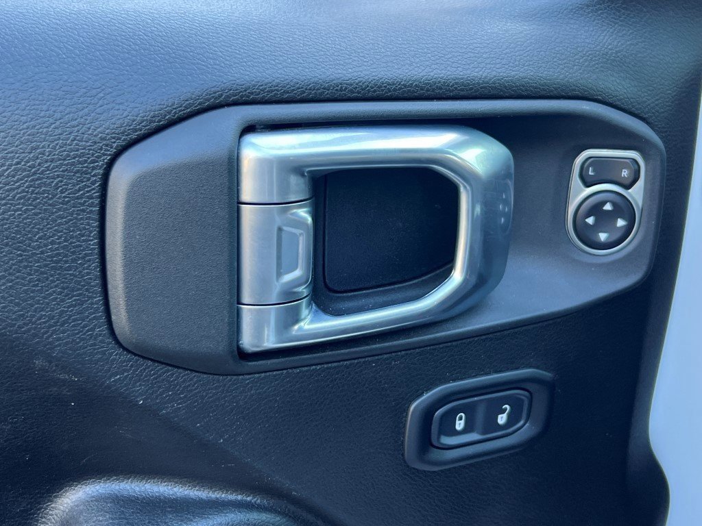 Used 2022 Jeep Wrangler Unlimited Sport image 14