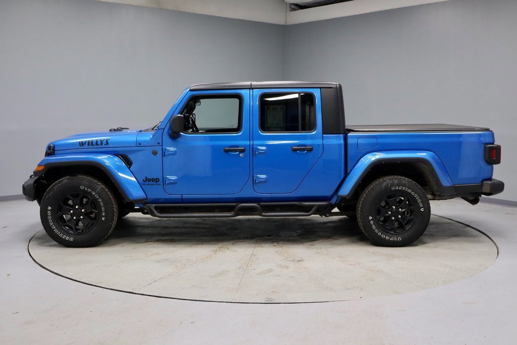 Used 2022 Jeep Gladiator Willys image 2