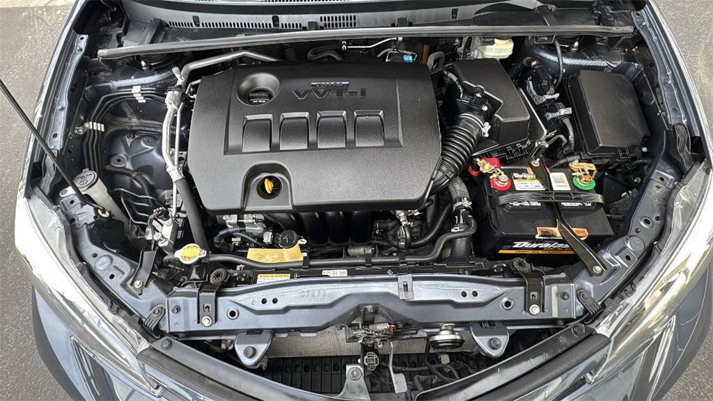 Used 2017 Toyota Corolla SE image 25