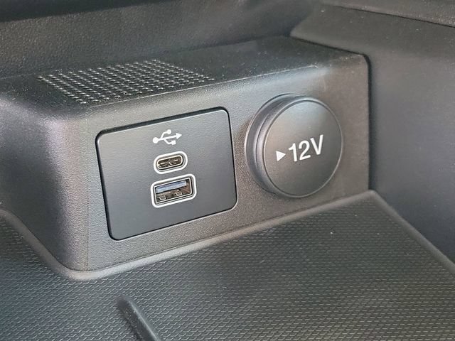 Certified 2025 Ford Escape SE FWD image 32