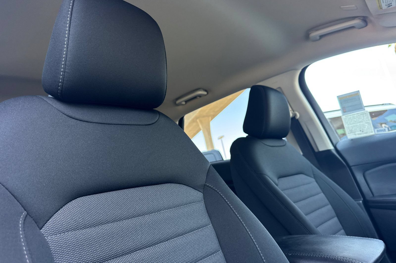 Certified 2023 Ford Edge SE w/ Black Appearance Package AWD/4WD image 16