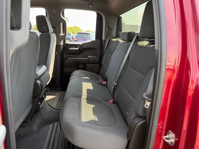 Used 2020 Chevrolet Silverado 1500 Custom w/ Custom Value Package AWD/4WD image 12