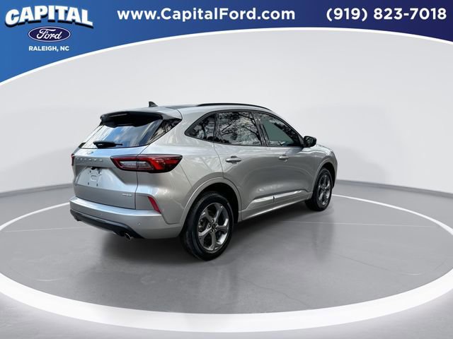 Certified 2024 Ford Escape ST-Line w/ Tech Pack #1 AWD/4WD image 6