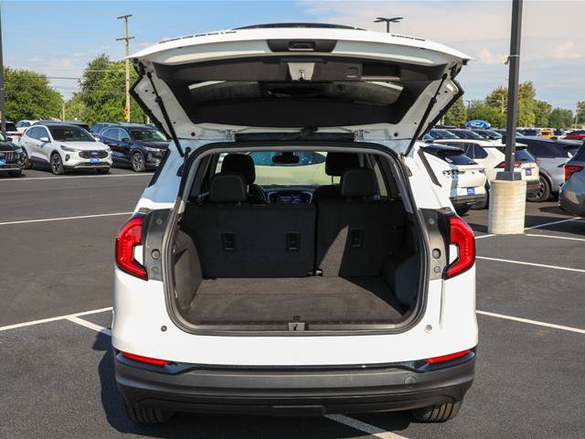 Used 2022 GMC Terrain SLE w/ Driver Convenience Package AWD/4WD image 17
