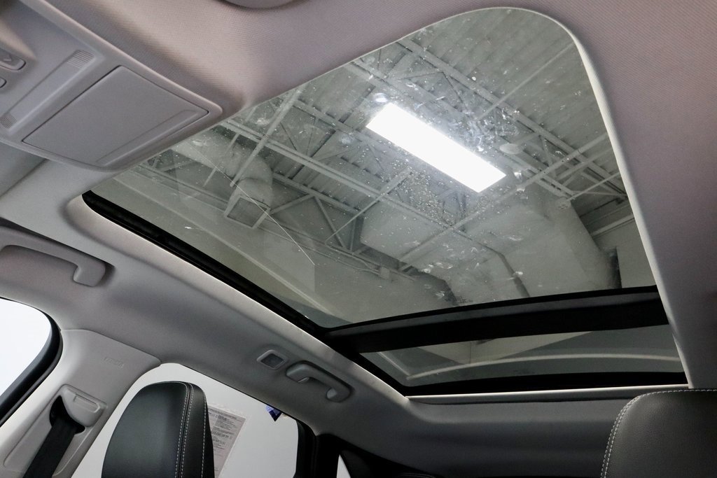 Certified 2022 Ford Escape Titanium w/ Class II Trailer Tow Package image 28