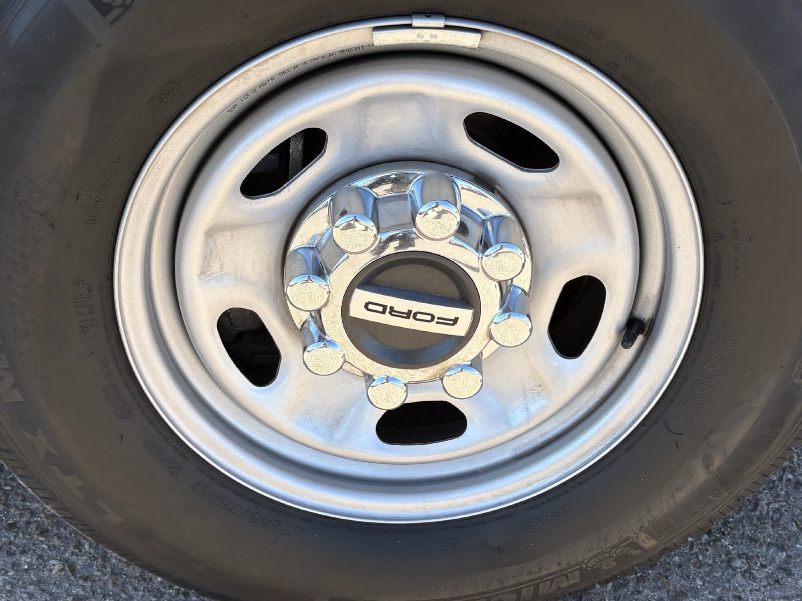 Certified 2024 Ford F250 XL w/ XL Chrome Package RWD image 11