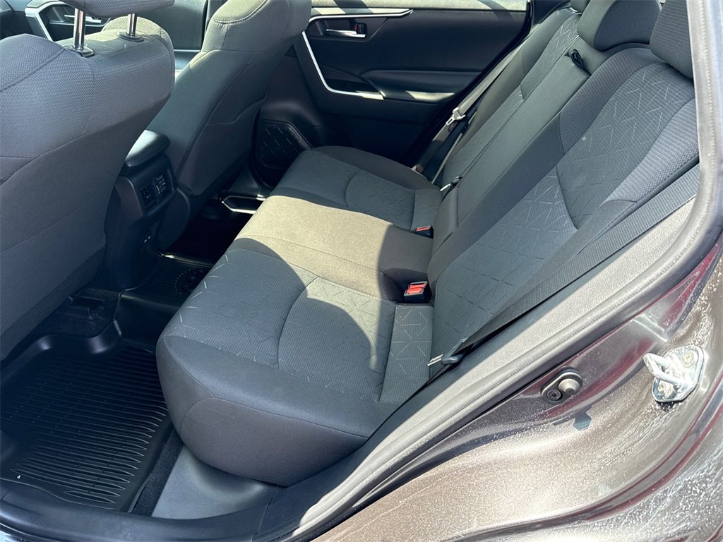 Used 2024 Toyota RAV4 XLE image 21