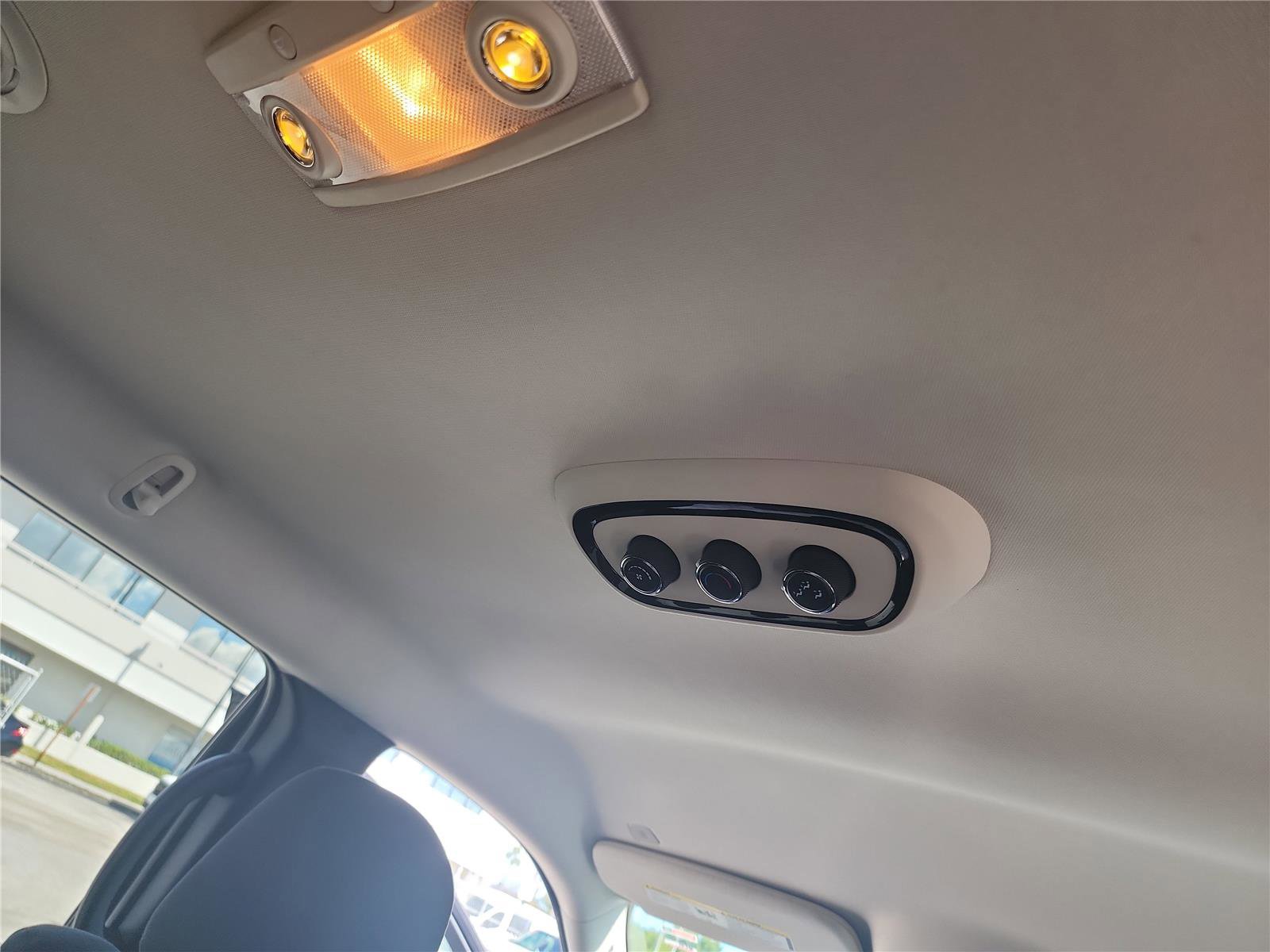 Used 2021 Dodge Durango SXT image 27