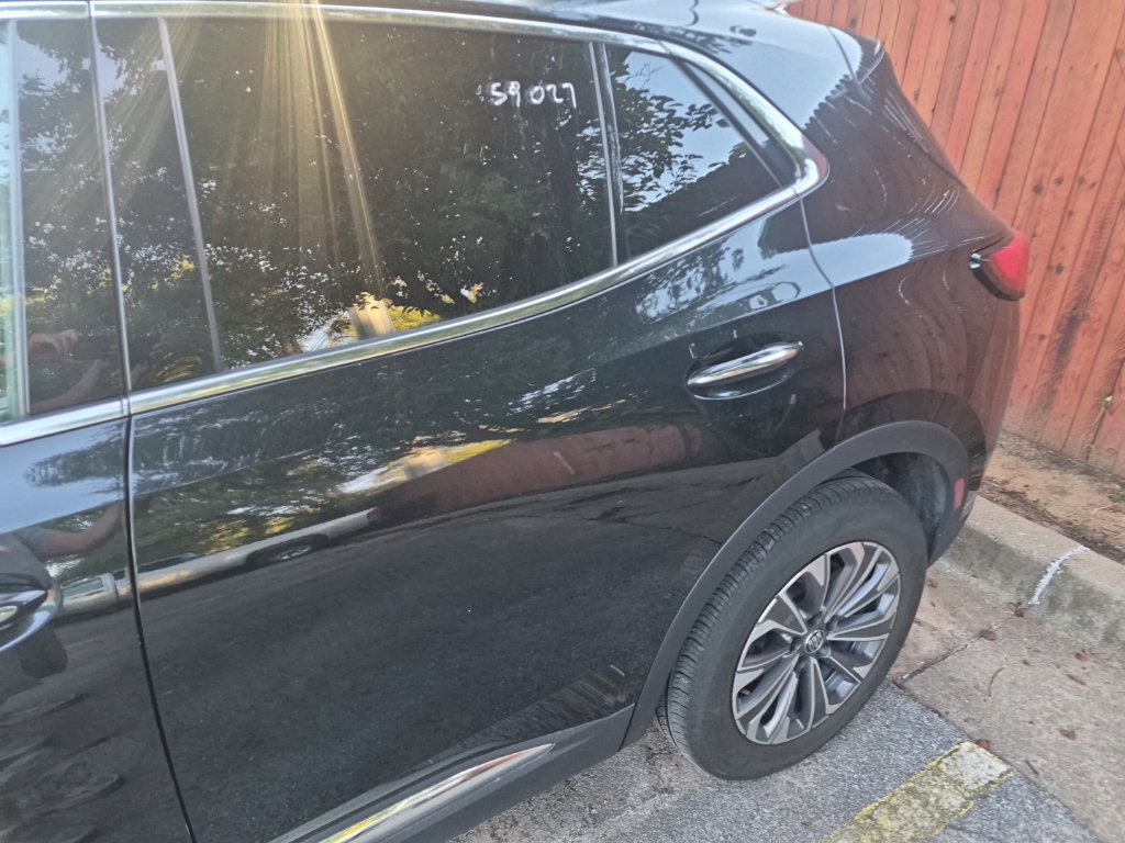 Used 2024 Buick Envision Preferred AWD/4WD image 7