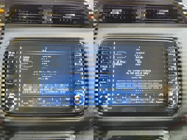 Used 2023 Nissan Kicks SR w/ Exterior Package image 17