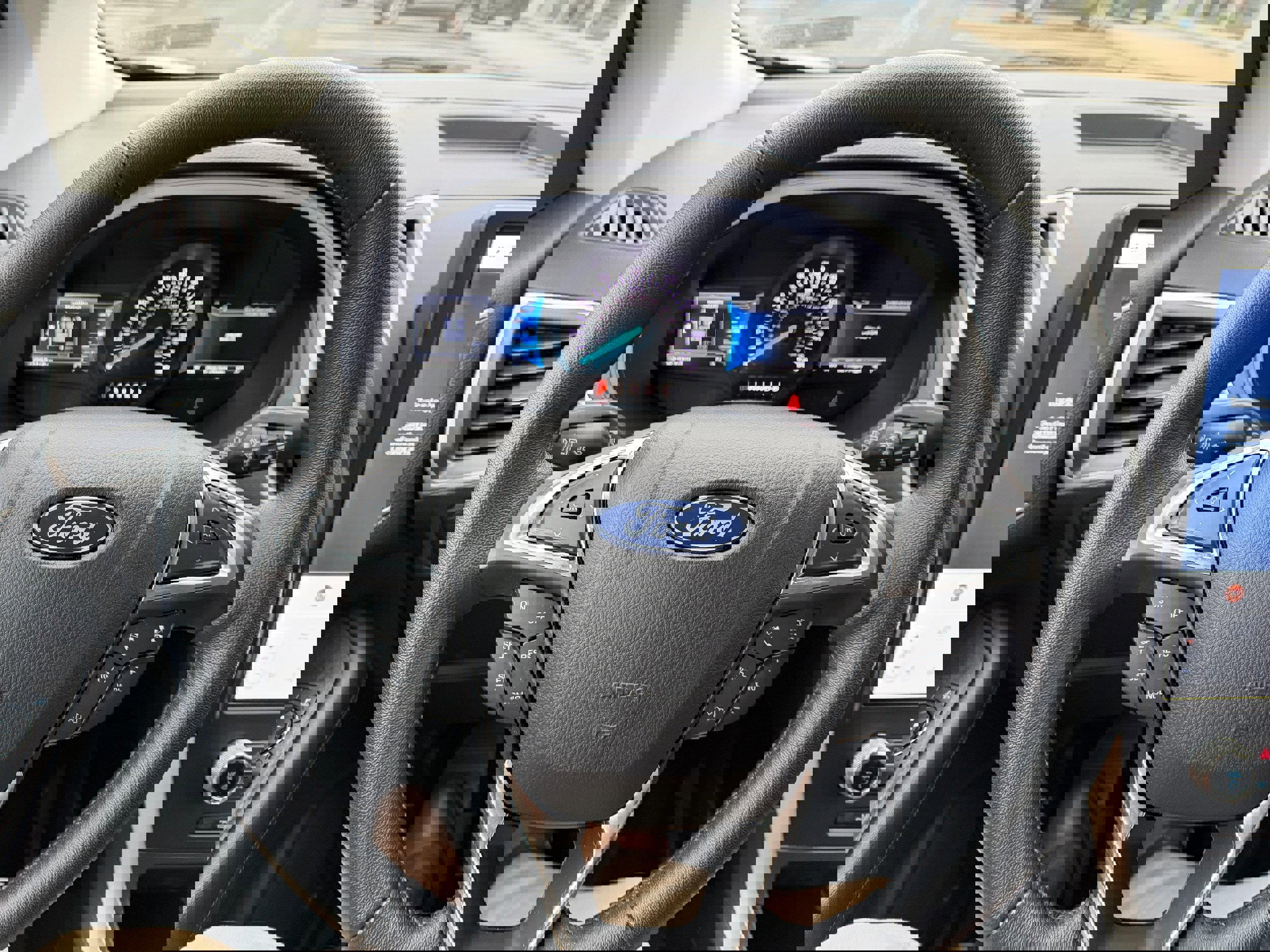 Certified 2024 Ford Edge SEL w/ Convenience Package image 18