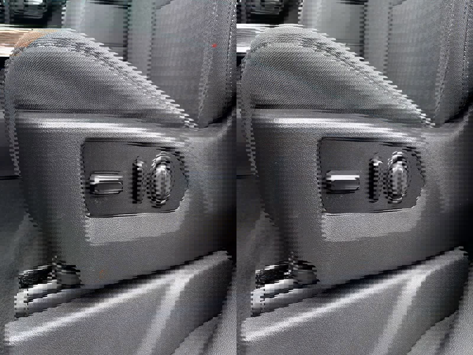 Used 2021 Chevrolet Silverado 1500 RST w/ Convenience Package II image 18