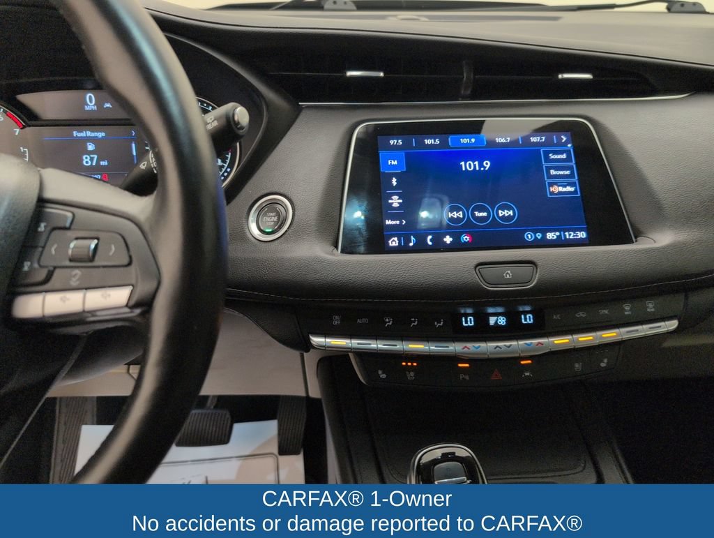 Used 2023 Cadillac XT4 Premium Luxury FWD image 17