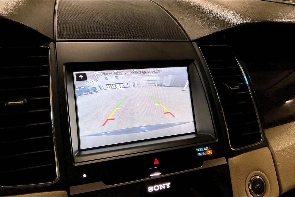 Certified 2017 Ford Taurus Limited image 20