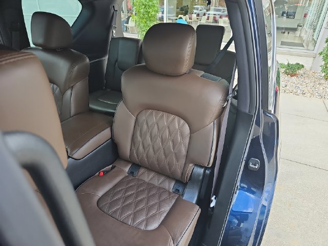 Used 2023 Nissan Armada Platinum w/ Captain's Chairs Package AWD/4WD image 31