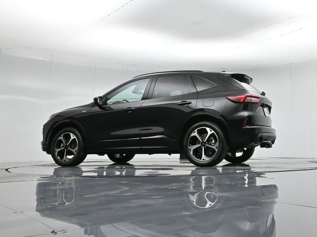 Certified 2024 Ford Escape ST-Line Elite image 23
