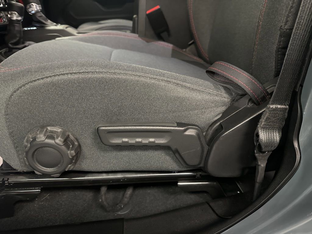 Used 2024 Jeep Wrangler Unlimited Rubicon w/ Convenience Group image 29