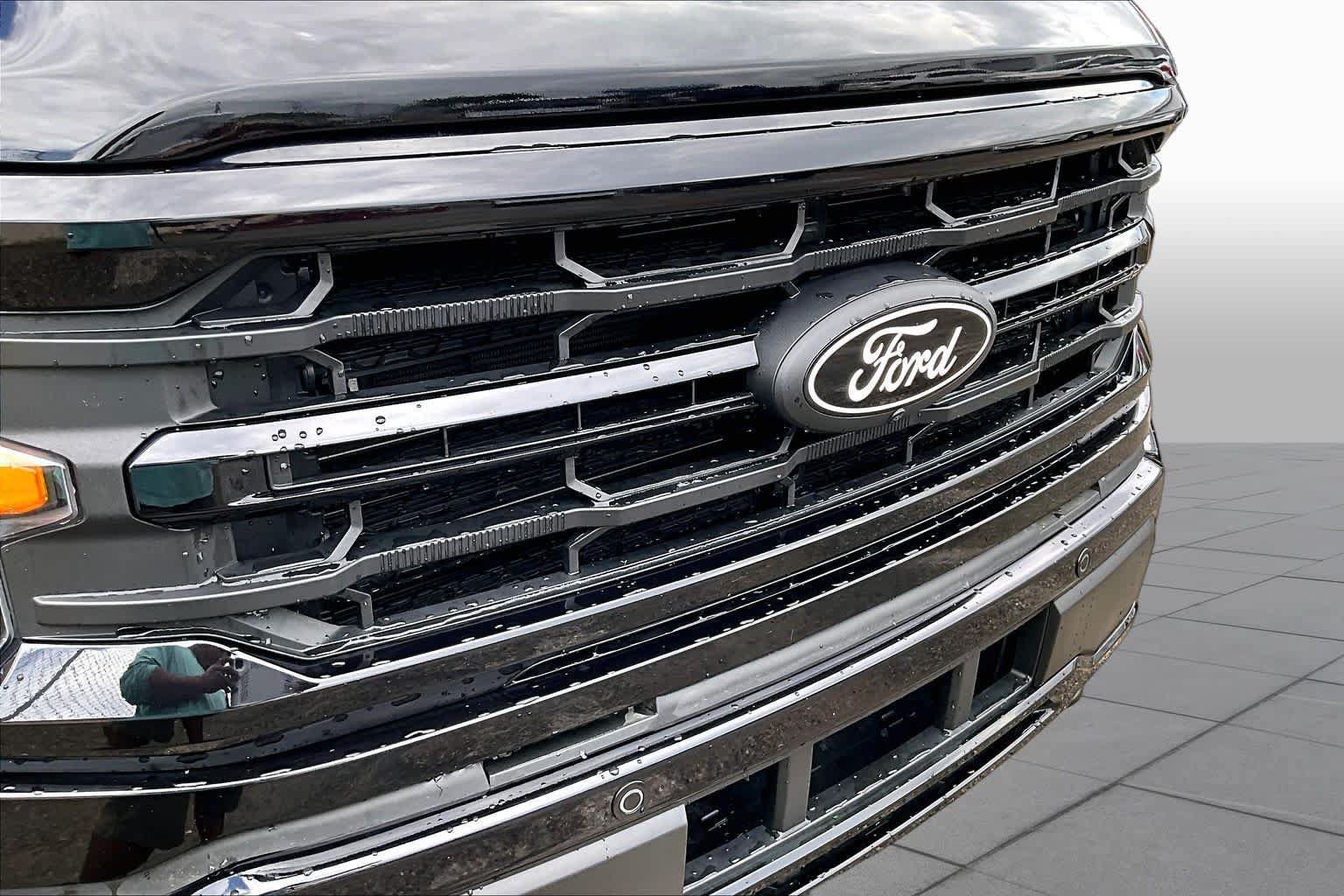 Certified 2025 Ford F150 XLT w/ Equipment Group 302A MID AWD/4WD image 30