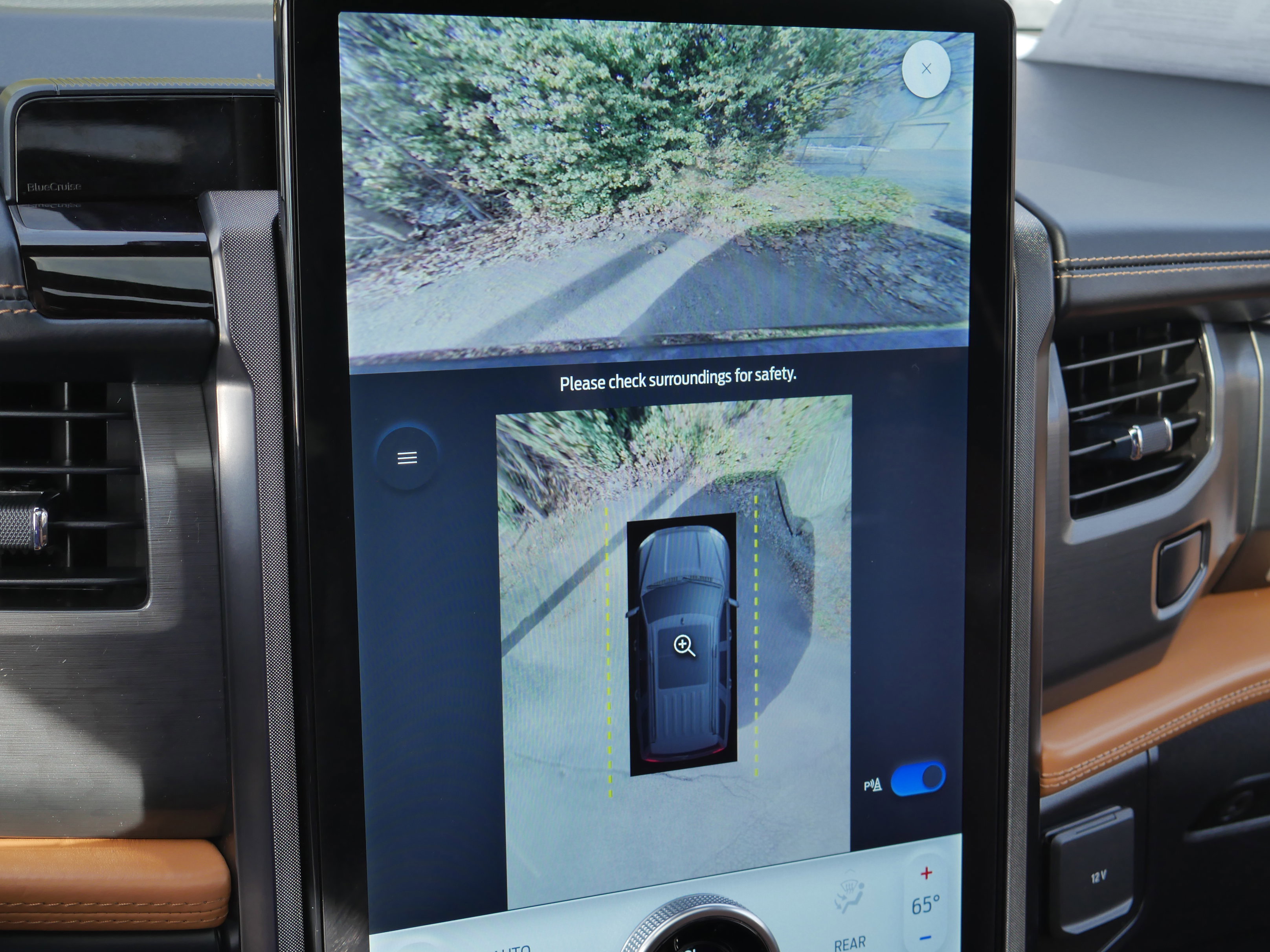 Certified 2023 Ford Expedition Max Platinum image 21