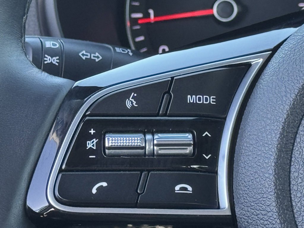 Used 2020 Kia Optima SE image 23