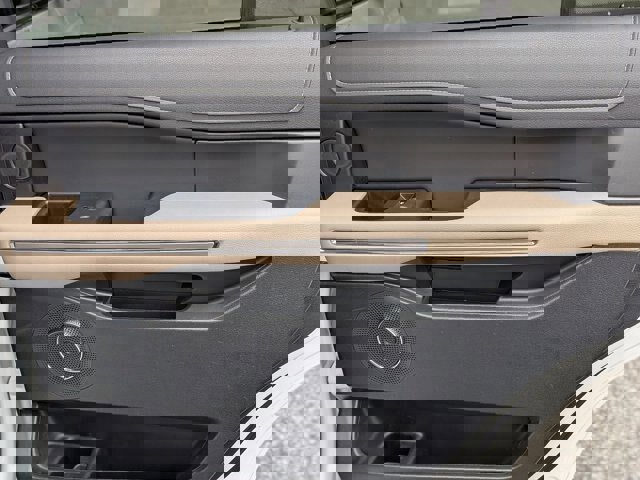 Certified 2023 Ford Expedition Limited image 35